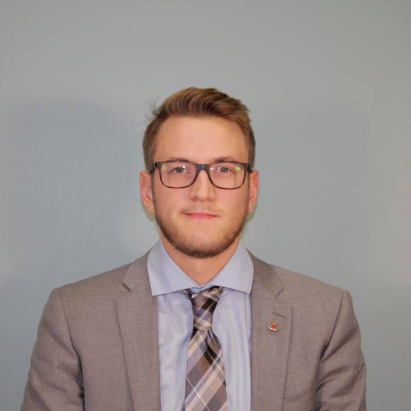 Profile Picture of Michael Rosales (@mikerosales) on Poshmark