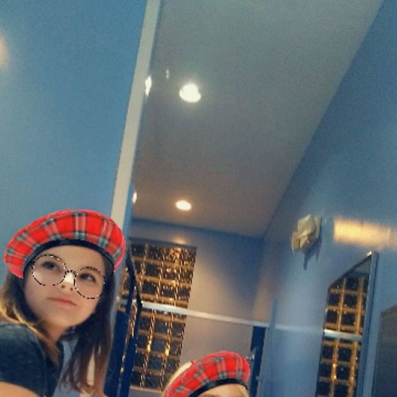 Profile Picture of Mailee Stenson (@maileestenson) on Poshmark