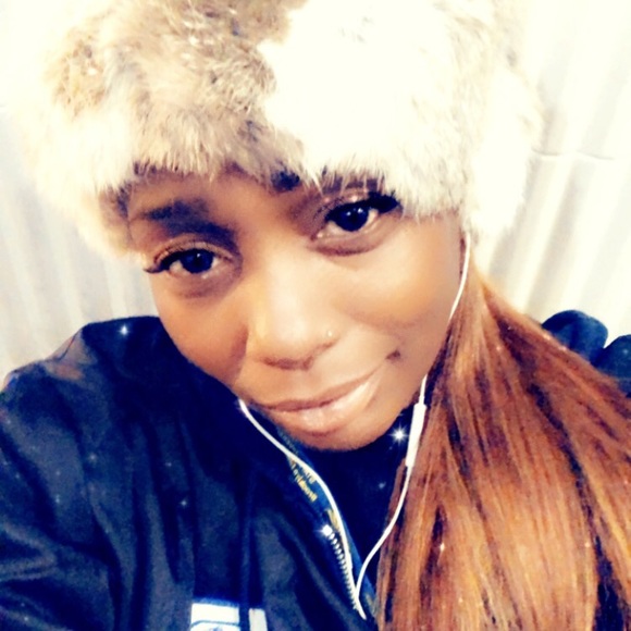 Lakisha Bryant - Poshmark Profile Picture of Lakisha Bryant (@mrsbryant01) on Poshmark