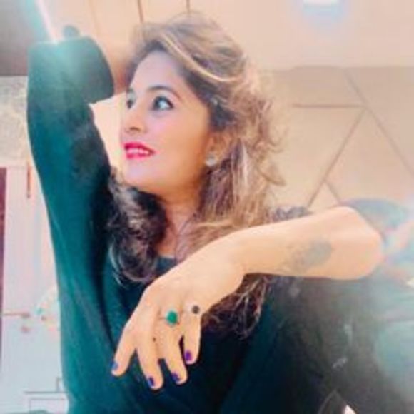 Profile Picture of Sarika Sarika (@pinky98412) on Poshmark