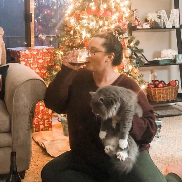 Profile Picture of Caitlin Chartzel (@chartzel7) on Poshmark