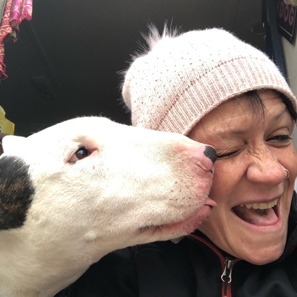 Profile Picture of Shannon Campbell (@shannonc386) on Poshmark