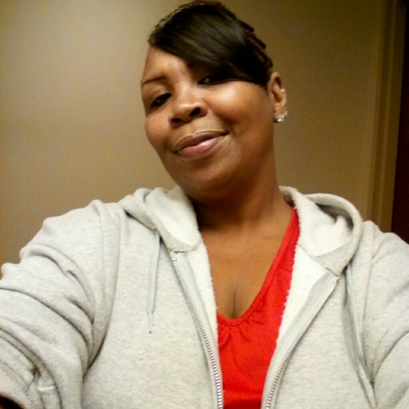 Profile Picture of Mary Russey (@marybaby51) on Poshmark