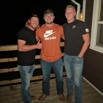 Profile Picture of Alex Bartholomew (@hammerlit84) on Twitter