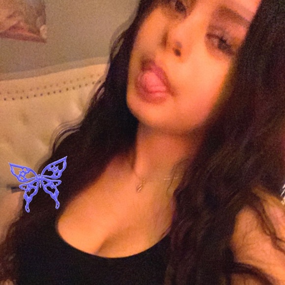 Profile Picture of Norma Rivera (@naomirivera29) on Poshmark