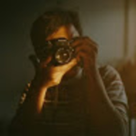 Profile Picture of Joel Wong-hing (@joelwh) on Poshmark