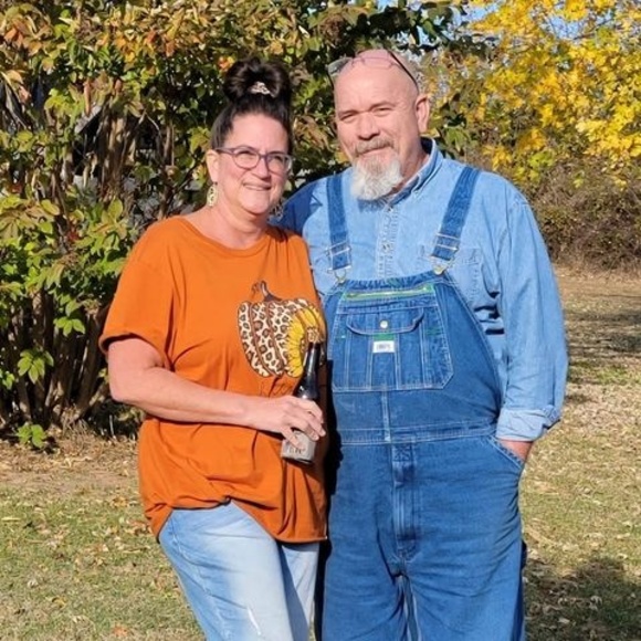 Profile Picture of Robin Bell (@tudalooloo2000) on Poshmark