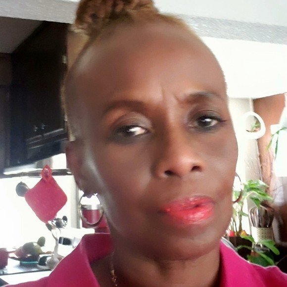 Profile Picture of Kevah Maund (@hav60) on Poshmark