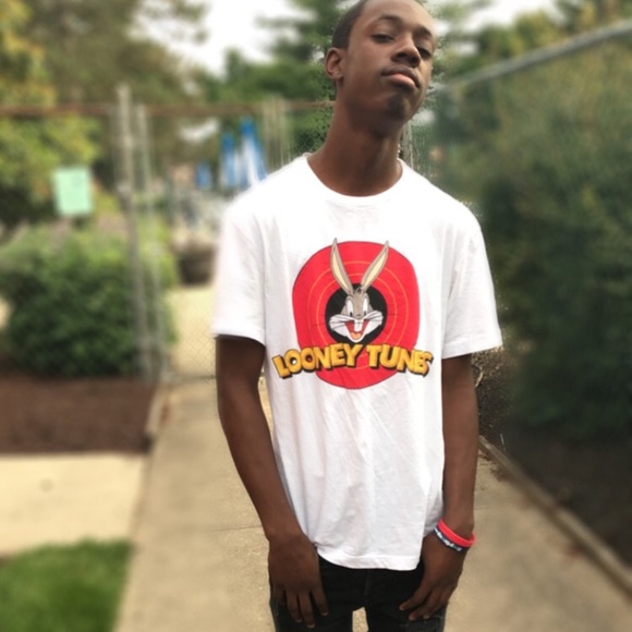 Profile Picture of Sean Anderson (@sean0618255) on Poshmark