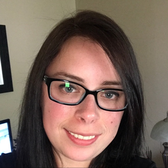 Stephanie Stump - Poshmark Profile Picture of Stephanie Stump (@sjstump90) on Poshmark