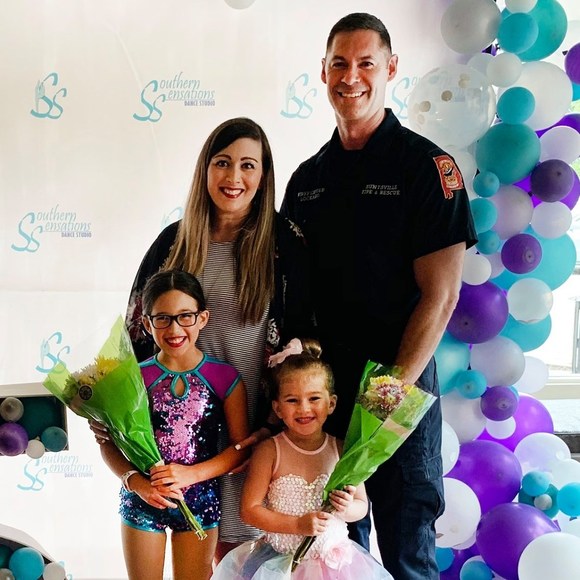 Profile Picture of Leah Swinney (@leahswinney) on Poshmark