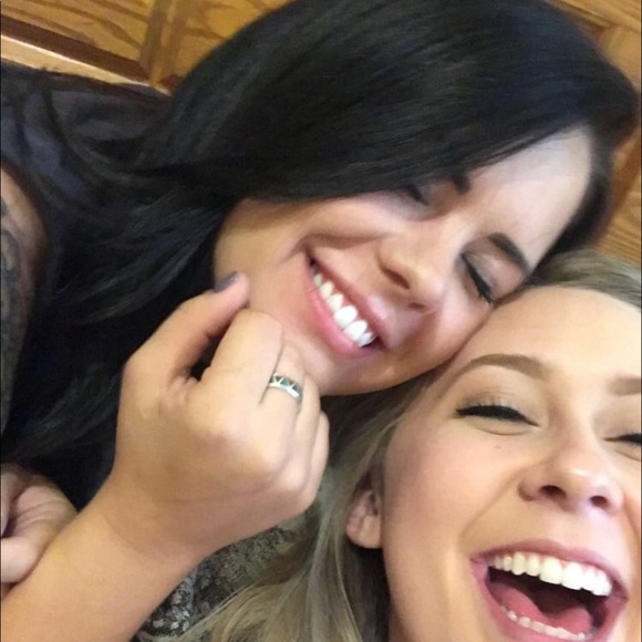 Profile Picture of Justina Howell (@jfayehowell) on Poshmark