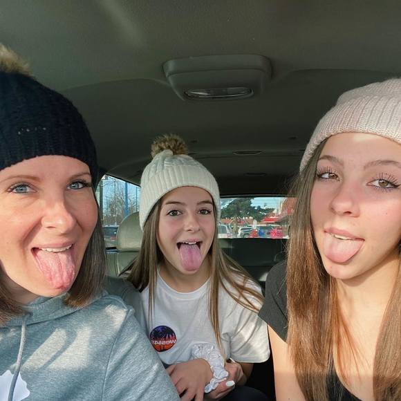 Profile Picture of Justina Howell (@justinahowell) on Poshmark