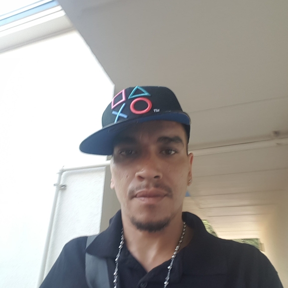 Profile Picture of Jose Quinones (@true1sunlives) on Poshmark