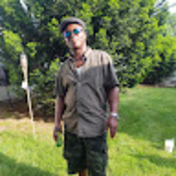 Profile Picture of Audley Mcleod (@audleymcleod) on Poshmark