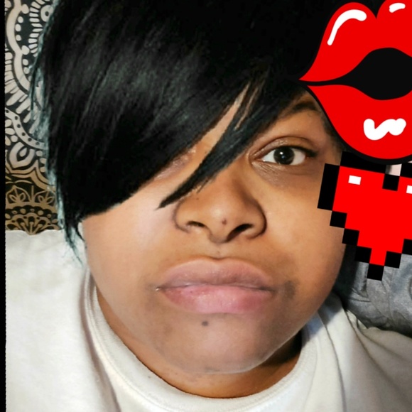 Profile Picture of Mz Shancie (@mzshancie) on Poshmark