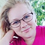Profile Picture of Amber Corrine Russell (@countrygirl_1994) on Instagram