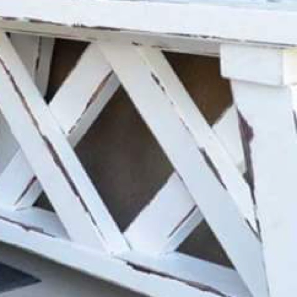 Profile Picture of Lindsay Masching (@lindsaymasching) on Poshmark