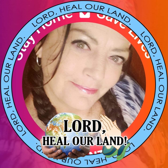 Profile Picture of Lori Gabriello (@gabbysgirl1995) on Poshmark