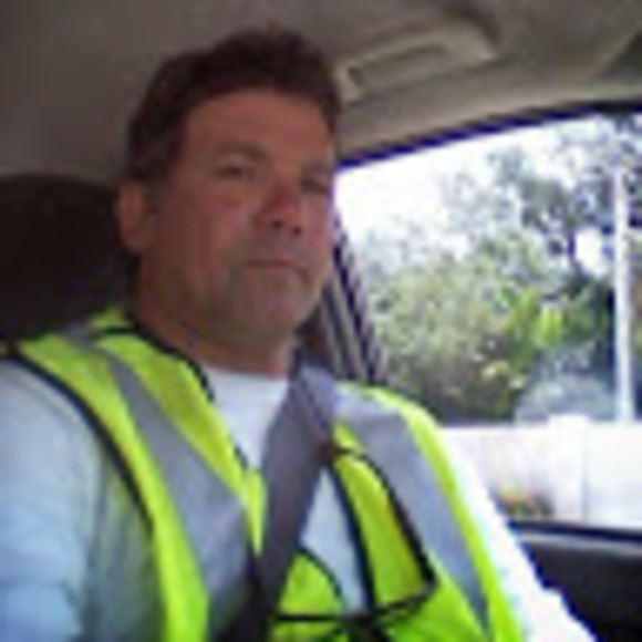 Profile Picture of Benito Gelot (@benitogelot69) on Poshmark