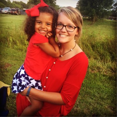 Profile Picture of Mackenzie Dunlap (@mackenziedunlap) on Twitter