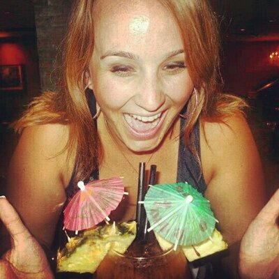 Profile Picture of Aimee Enriquez (@aimeeeenriquez) on Twitter