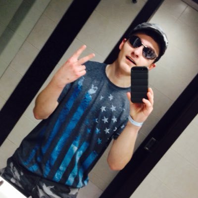 Profile Picture of Eric Fraley (@SeemsPoetic) on Twitter