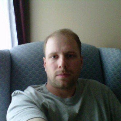 Profile Picture of Jason Deslauriers (@jdhockey27) on Twitter