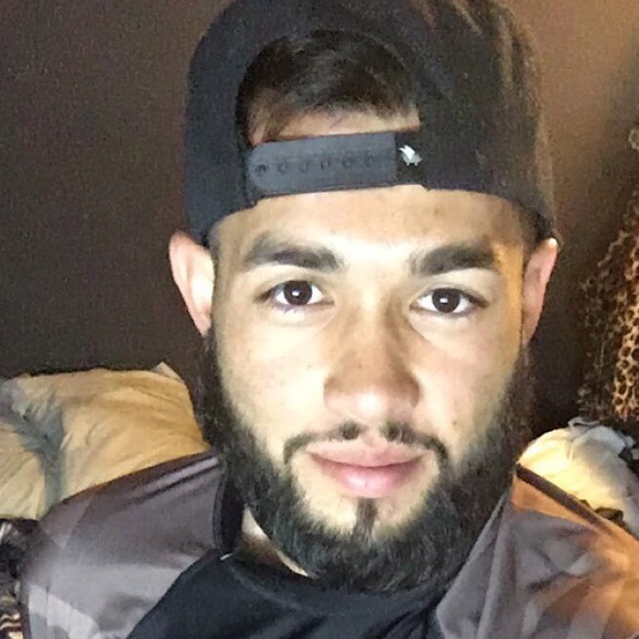 Profile Picture of Victor Pimentel (@vpimentel69) on Poshmark