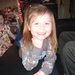 Profile Picture of Elizabeth Gregory (@lisaseaton77) on Instagram