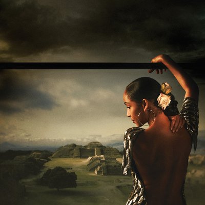 Profile Picture of Sade (@SadeOfficial) on Twitter