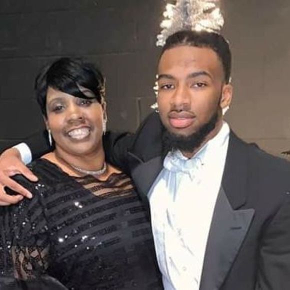 Profile Picture of Phyllis Dillard (@pdillard61) on Poshmark