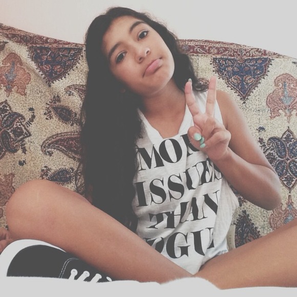 Profile Picture of Angelique Persails (@vansoffthejc) on Poshmark