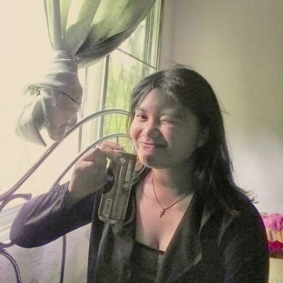 Profile Picture of Alice Wong Lice (@AliceWongLice98) on Twitter