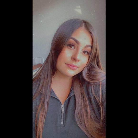 Profile Picture of Cassidy Harpold (@cassnicoleharp) on Poshmark
