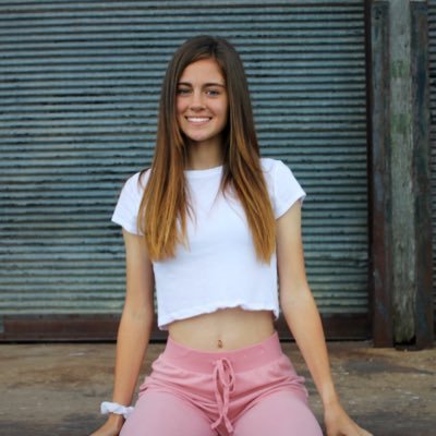 Profile Picture of Haley Bragg (@3Hbragg) on Twitter