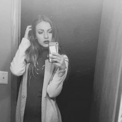 Profile Picture of Emma (@emma_albert_) on Twitter