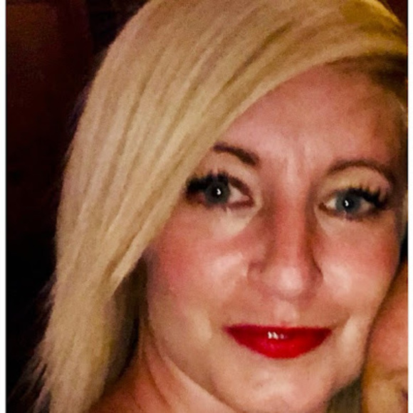 Profile Picture of Jillian Gorman (@jrgorman0804) on Poshmark