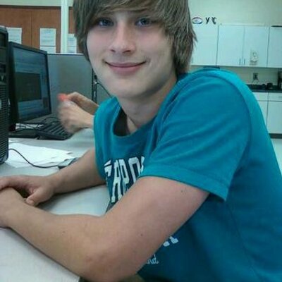 Profile Picture of Bobby Ayers (@ayers17lee) on Twitter