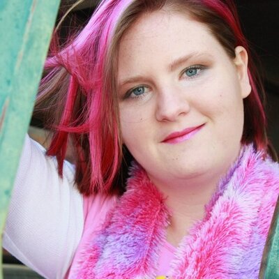 Profile Picture of Ivy Henderson (@IvyHenderson) on Twitter