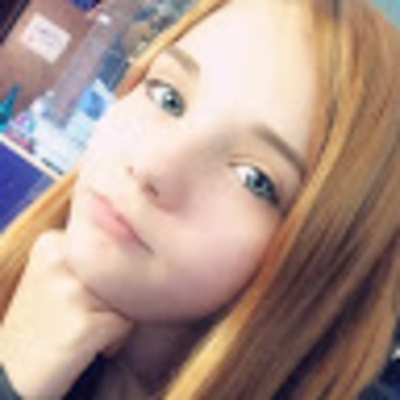 Alison Wonderland - Poshmark Profile Picture of Alison Wonderland (@alijayfox) on Poshmark