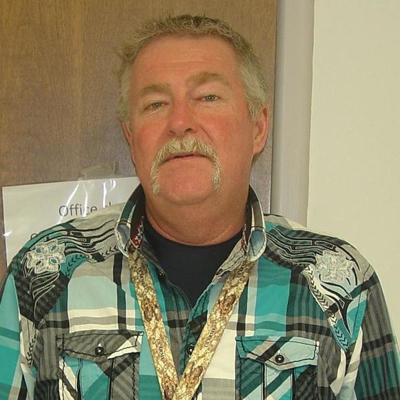 Profile Picture of Terry Clay (@terryclay524) on Poshmark