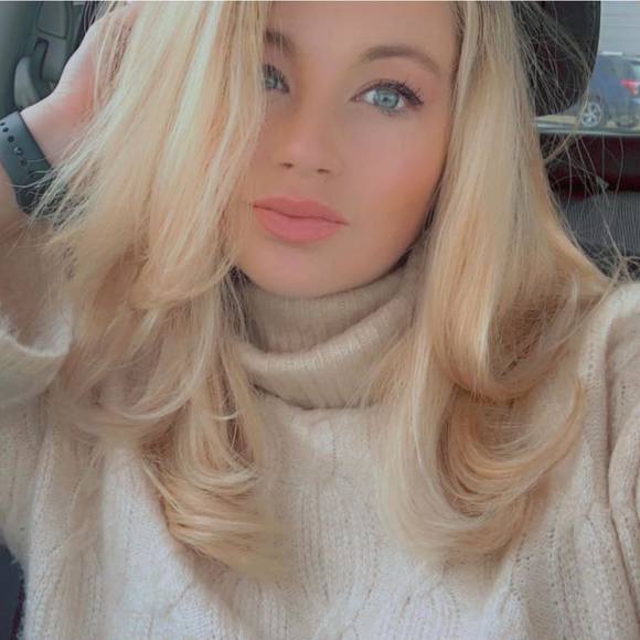 Profile Picture of Shelby Keatley (@keatleyshelby) on Poshmark