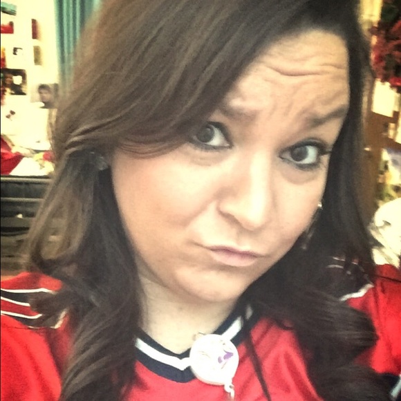 Profile Picture of Chasity Francis (@cnfrancis) on Poshmark