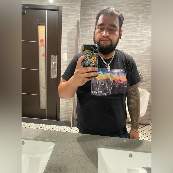 Profile Picture of William Ronquillo (@williamronquill) on Poshmark