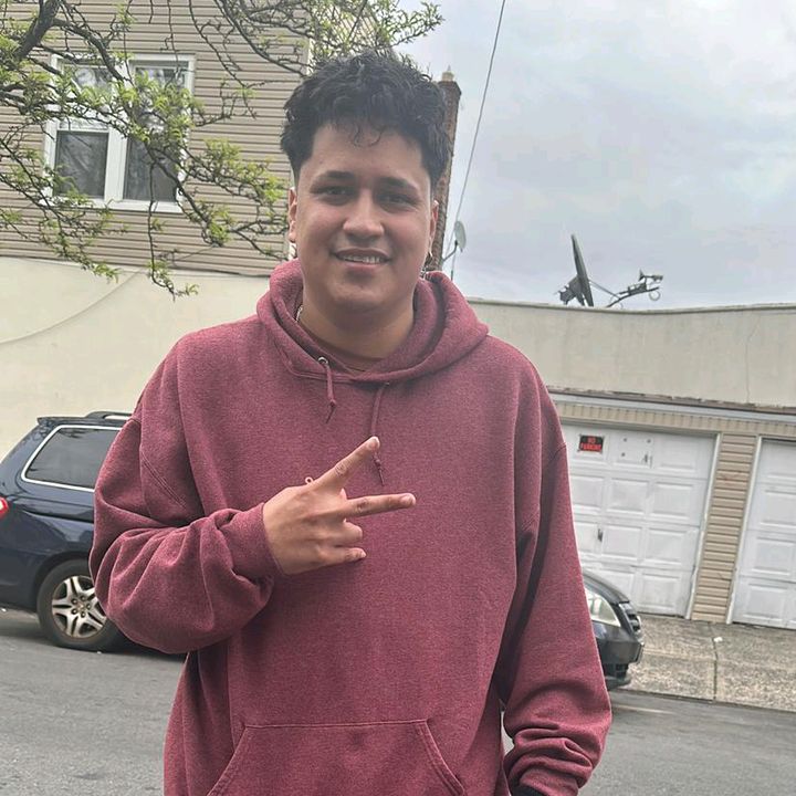 Profile Picture of josephgranda222 (@josephgranda1998) on Tiktok