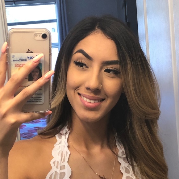 Profile Picture of Marissa Lopez (@mmaylopez02) on Poshmark