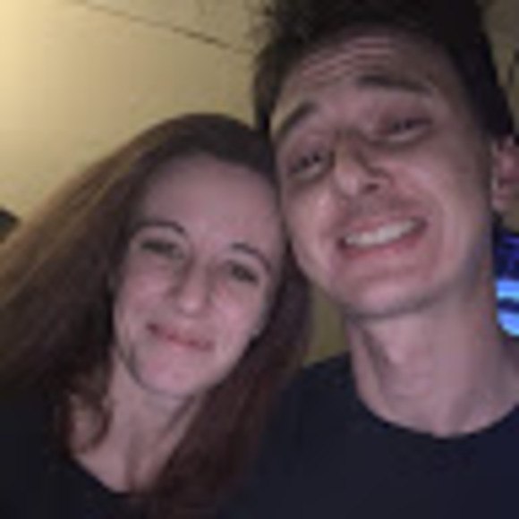 Profile Picture of Destyny Fillion (@ebay5ksellers) on Poshmark