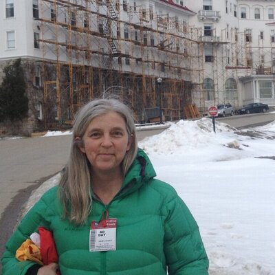 Profile Picture of Liz Koch (@bklizard) on Twitter