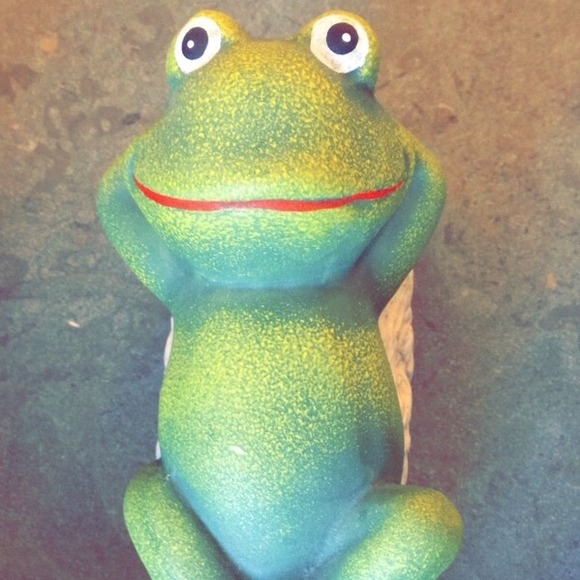 Profile Picture of Abi Amponin (@absterrific) on Poshmark